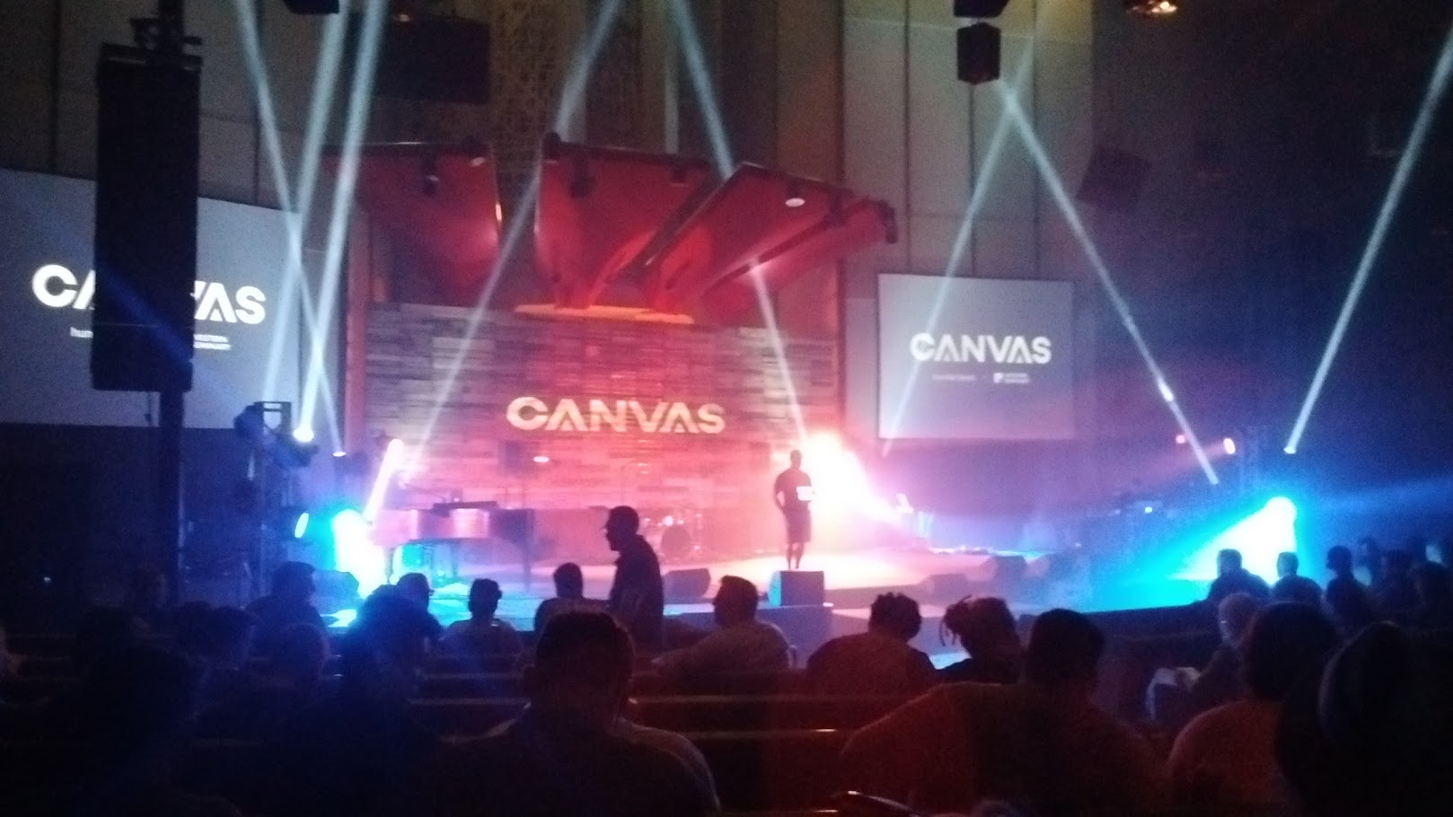 canvas-conference-stage